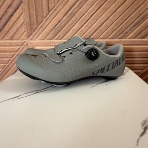 Specialized Grey Road Cycling Shoes with BOA Dial